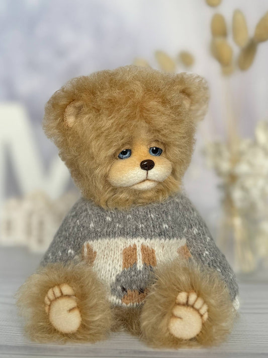 Alfie artist teddy bear - front view with soft mohair fur and glass eyes
